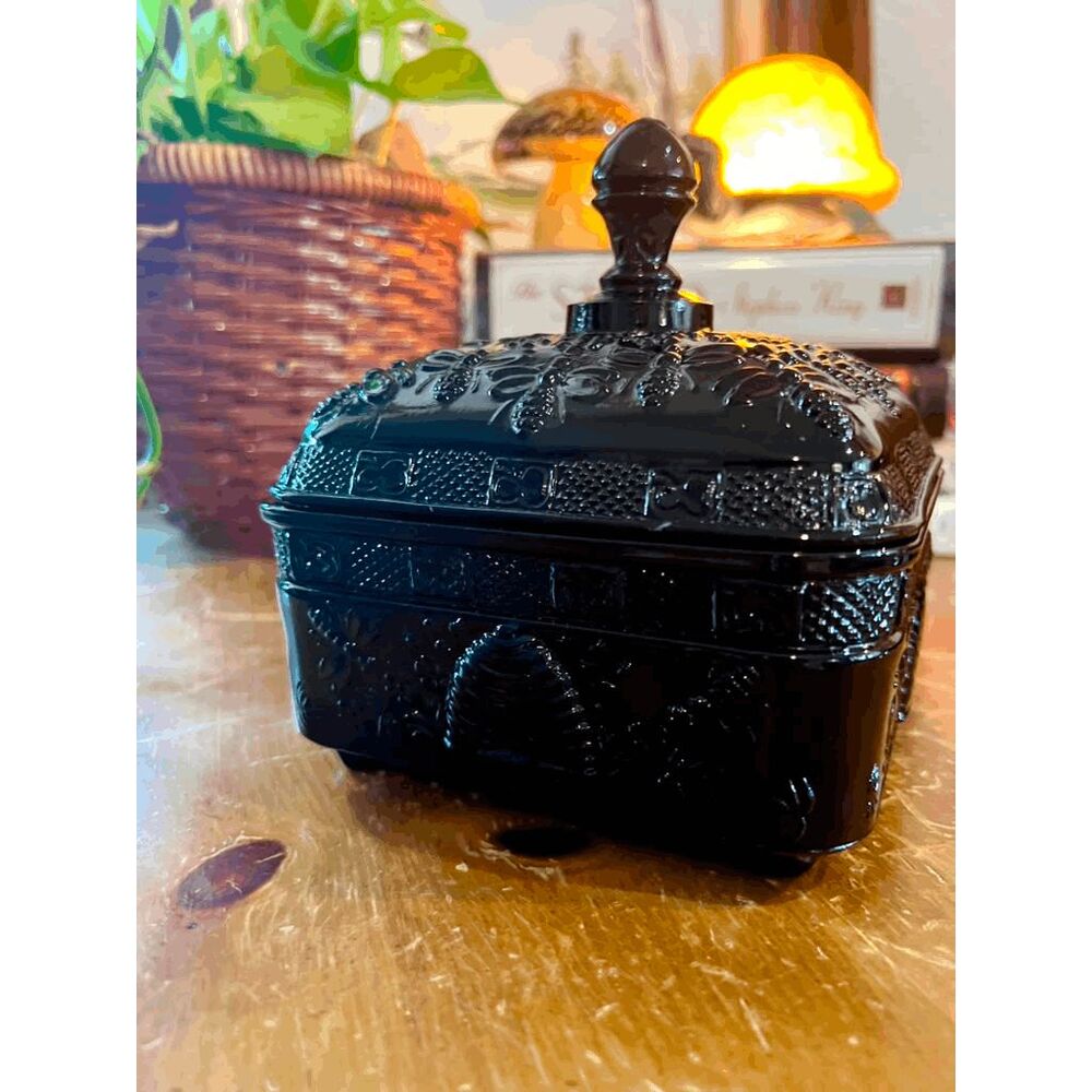 Vintage Black Onyx Tiara Indiana Glass Honey Bee Box Lidded Dish #132 Pressed Gl